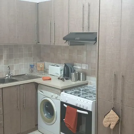 Hostel Kyma *