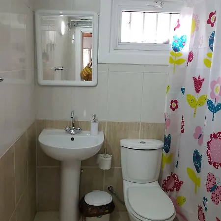 Hostel Kyma