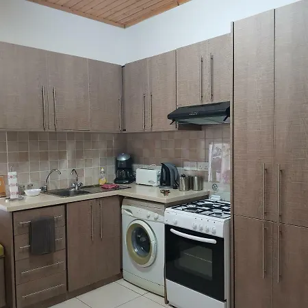 Hostel Kyma